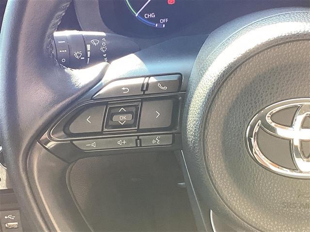 ヤリスクロス ハイブリッドZ ワンオーナー ハーフレザー パワーシート シートヒーター レーダークルーズコントロール BSM AHB LDA PCS ETC ディスプレイオーディオ フルセグ バックカメラ ナビ シートヒーター(8枚目)