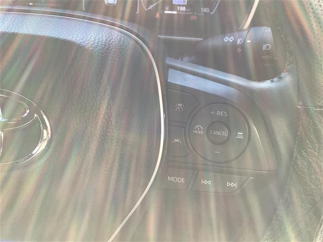 カローラクロス ハイブリッド　Ｚ　ワンオーナー　ハーフレザー　パワーシート　シートヒーター　ＰＣＳ　ＬＤＡ　ＡＨＢ　ＢＳＭ　レーダークルーズコントロール　パワーバックドア　フルセグ　ナビ　バックカメラ　全方位カメラ　ドライブレコーダー（9枚目）