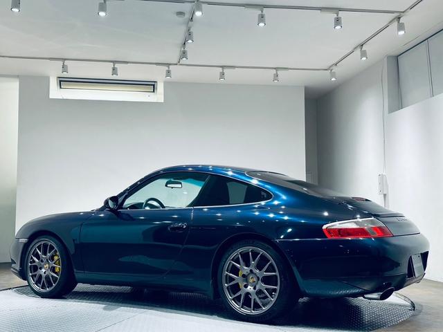 ９１１ 　カレラ　クーペ／９９６／ティプトロニックＳ／１８インチ純正ＡＷ／イエローキャリパー／革シート／／水平対向エンジン／カロッツェリアＨＤＤナビ／パワーシート／ＥＴＣ車載器／ＡＢＳ／記録簿アリ／エアバッグ（43枚目）