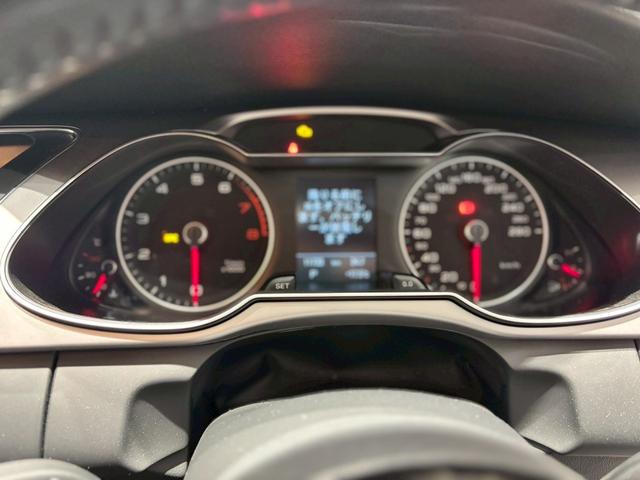 A4アバント 2.0TFSIクワトロ 走行距離12000km/黒レザーシート/バックモニター/パーキングアシスト/障害物センサー/純正AW/スペアキー/TV(11枚目)