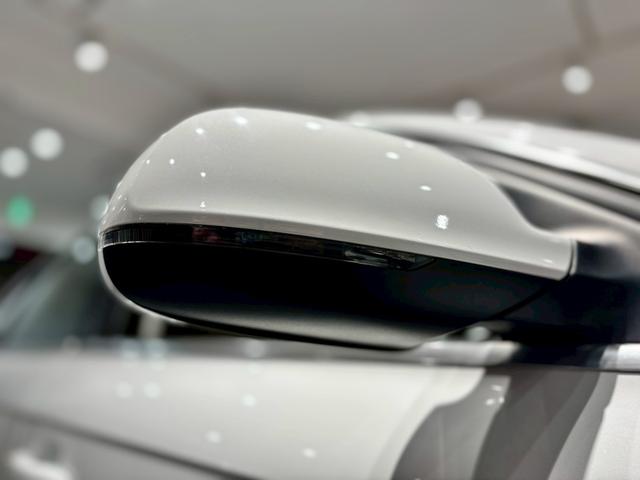 A4アバント 2.0TFSIクワトロ 走行距離12000km/黒レザーシート/バックモニター/パーキングアシスト/障害物センサー/純正AW/スペアキー/TV(20枚目)