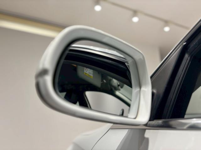 A4アバント 2.0TFSIクワトロ 走行距離12000km/黒レザーシート/バックモニター/パーキングアシスト/障害物センサー/純正AW/スペアキー/TV(33枚目)