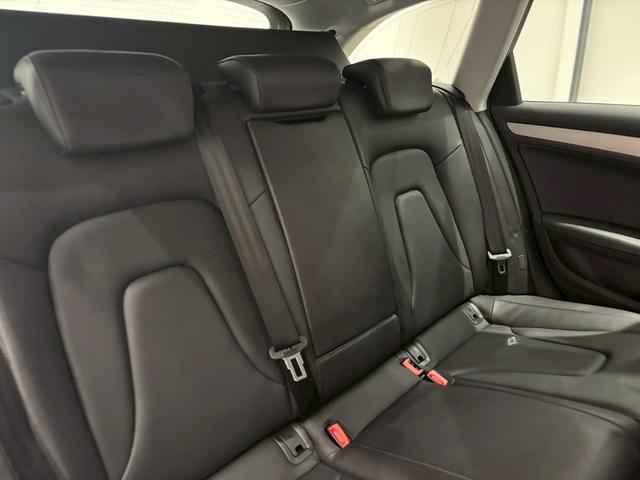 A4アバント 2.0TFSIクワトロ 走行距離12000km/黒レザーシート/バックモニター/パーキングアシスト/障害物センサー/純正AW/スペアキー/TV(34枚目)