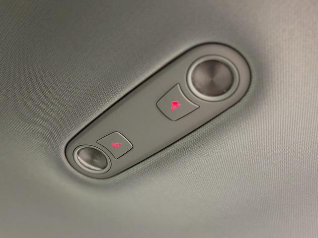 A4アバント 2.0TFSIクワトロ 走行距離12000km/黒レザーシート/バックモニター/パーキングアシスト/障害物センサー/純正AW/スペアキー/TV(37枚目)