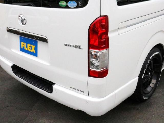 スーパーGL ダークプライムIIワイド ロングボディ カスタムPKG 両側パワースライドドア エアロ Delf03 17インチアルミ ホワイトレター ローダウン ベッドキット車中泊フルフラット ETC SDフルセグナビ パノラミックビュー バックカメラ(8枚目)