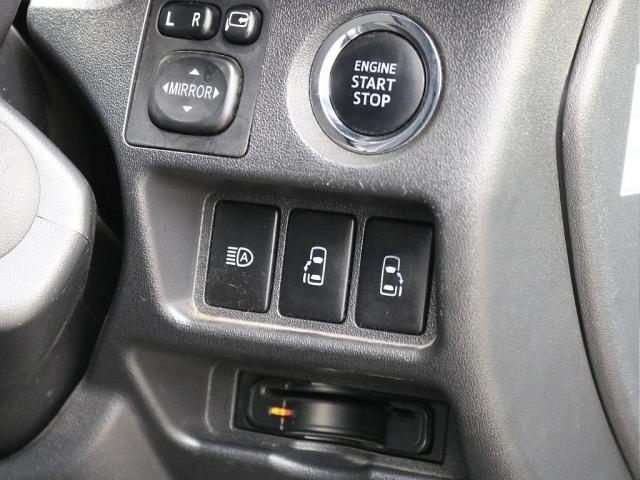 ハイエースバン スーパーＧＬ　ダークプライムＩＩ　令和２年ハイエースディーゼル２ＷＤカラーガンメタリックカロッツェリア製ナビカロッツェリア製フリップダウンモニターオリジナルベッドキット両側パワースライドドアブレーキロック１７インチアルミホイール（19枚目）