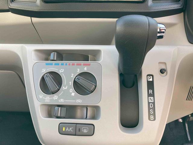 X リミテッドSAIII 保証1年間・距離無制限付き CDチューナー・バックカメラ・LEDヘッドランプ・オートライト・コーナーセンサー・オートマチックハイビーム・キーレスエントリー・スマアシ3(7枚目)