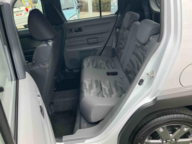 タフト Ｇターボ　ダーククロムベンチャー　保証　新車保証・まごころ保証　１年間・走行距離無制限付き（8枚目）