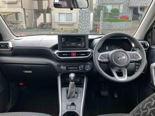 ロッキー プレミアムＧ　ＨＥＶ　クルーズコントロール　シートヒーター　保証　新車保証・まごころ保証　１年間・走行距離無制限付き　ＬＥＤフォグランプ　ＬＥＤヘッドランプ　前席シートヒーター　電動パーキングブレーキ　アダプティブクルーズコントロール（3枚目）