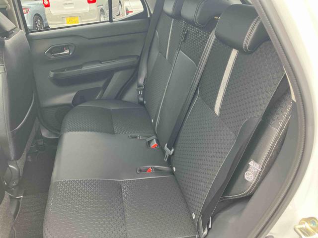 ロッキー プレミアムＧ　ＨＥＶ　クルーズコントロール　シートヒーター　保証　新車保証・まごころ保証　１年間・走行距離無制限付き　ＬＥＤフォグランプ　ＬＥＤヘッドランプ　前席シートヒーター　電動パーキングブレーキ　アダプティブクルーズコントロール（20枚目）