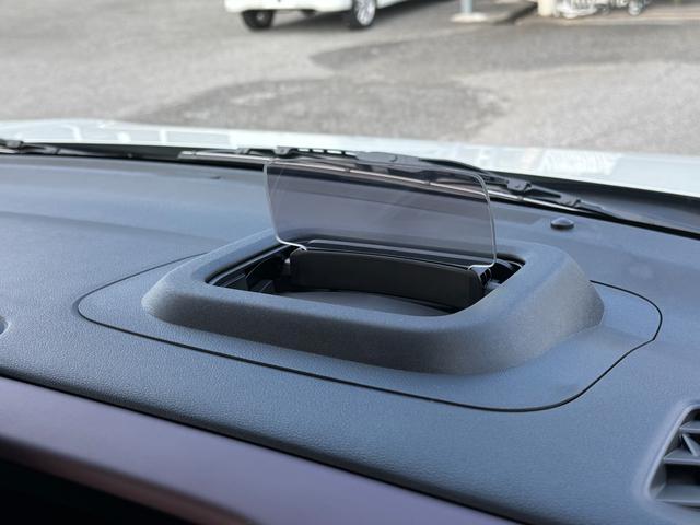 スペーシアカスタム ハイブリッドＸＳターボ　全方位モニター　メモリーナビ　フルセグＴＶ　スズキコネクト対応通信機器　届け出済未使用車　両側パワースライドドア　ステオアリングヒーター　ＨＵＤ　レーダークルーズコントロール　電動パーキング（27枚目）