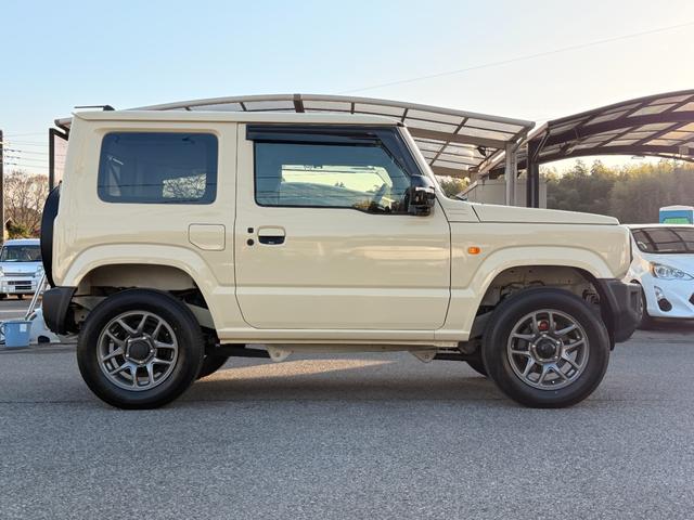 ジムニー ＸＣ　ワンオーナー　ディスプレイオーディオ　バックカメラ　ＥＴＣ　前後ドライブレコーダーＢｌｕｅｔｏｏｔｈ　モンスタースポーツペダルカバー　ブレーキパッド　モンスタースポーツ背面タイヤカバー　５ＭＴ（10枚目）