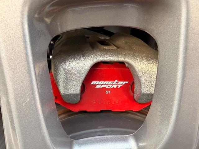 ジムニー ＸＣ　ワンオーナー　ディスプレイオーディオ　バックカメラ　ＥＴＣ　前後ドライブレコーダーＢｌｕｅｔｏｏｔｈ　モンスタースポーツペダルカバー　ブレーキパッド　モンスタースポーツ背面タイヤカバー　５ＭＴ（17枚目）