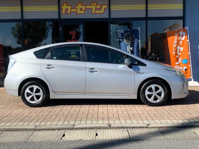 プリウス Ｓ　ワンオーナー・バックモニター・ナビ・ＥＴＣ（4枚目）