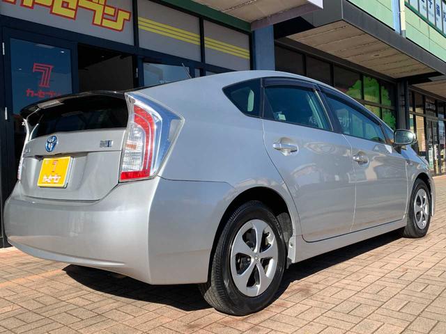 プリウス Ｓ　ワンオーナー・バックモニター・ナビ・ＥＴＣ（5枚目）