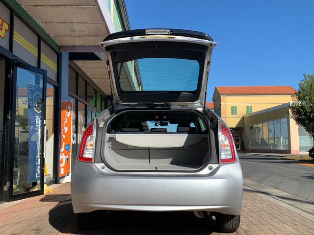 プリウス Ｓ　ワンオーナー・バックモニター・ナビ・ＥＴＣ（14枚目）