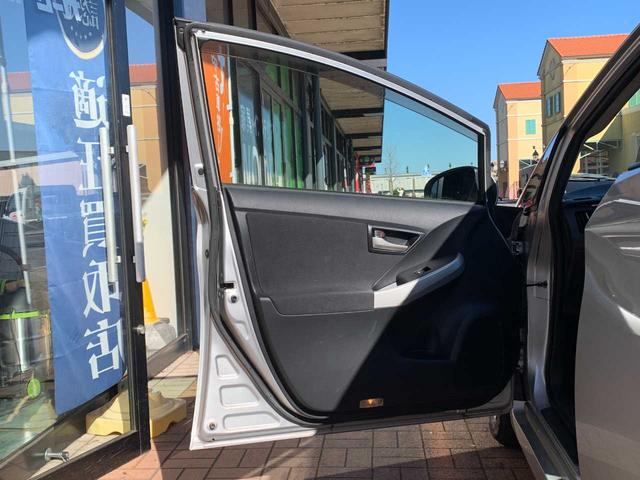 プリウス Ｓ　ワンオーナー・バックモニター・ナビ・ＥＴＣ（16枚目）