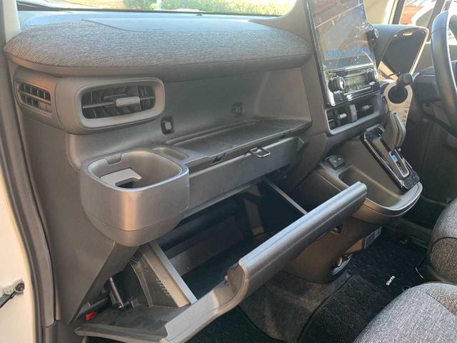 シエンタ 　ワンオーナー・ドライブレコーダー・アラウンドビューモニター・セーフティーセンス・純正ナビ・ＵＳＢ・ＥＴＣ・ＬＥＤヘッドライト・両側電動スライドドア（28枚目）