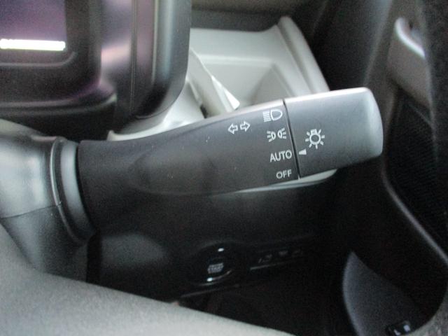 スペーシア ＨＹＢＲＩＤ　Ｘ　９インチナビ　全方位カメラ　電動ＳＤ　初度令和７年４月　車検令和１０年４月２９日　走行１４６６キロ（17枚目）