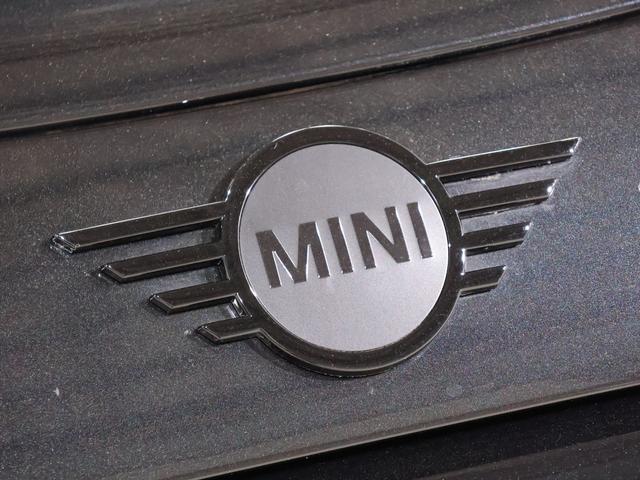 ＭＩＮＩ 禁煙車　レザーシート　シートヒーター　純正ナビ　バックカメラ　アクティブクルコン　衝突軽減ブレーキ　前後障害物センサー　ドライビングモード　ＥＴＣ　整備付（29枚目）