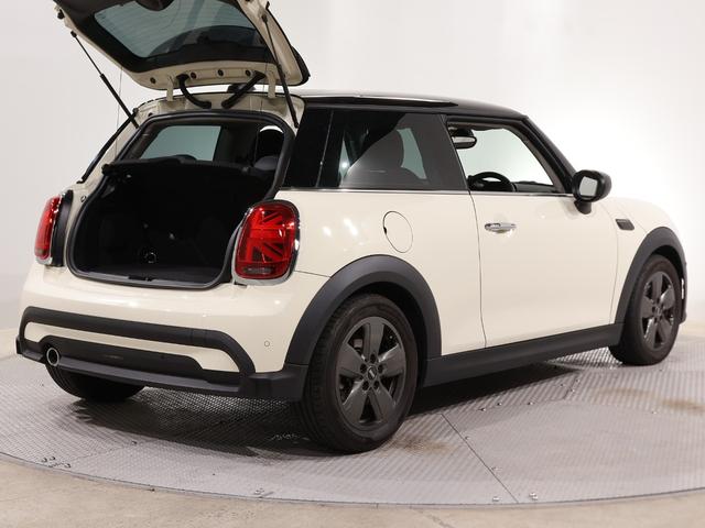 ＭＩＮＩ 禁煙車　ワンオーナー　ハーフレザーシート　純正ナビ　バックカメラ　衝突軽減ブレーキ　前後障害物センサー　パーキングアシスト　ドライビングモード　整備付（38枚目）