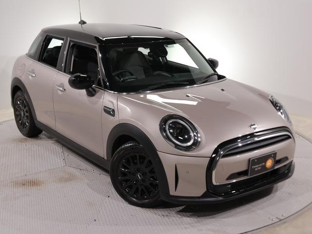 ＭＩＮＩ 禁煙車　ハーフレザーシート　バックカメラ　衝突軽減ブレーキ　前後障害物センサー　クルコン　パーキングアシスト　ドライビングモード　ＥＴＣ　整備付（24枚目）