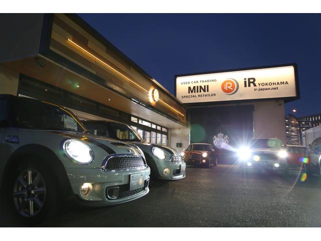 ＭＩＮＩ アイスブルーブラックエディション　６速ＭＴ　限定３８０台　禁煙車　専用装備　アクティブクルコン　バックカメラ　前後障害物センサー　衝突軽減ブレーキ　パーキングアシスト　コンフォートアクセス　ＥＴＣ２．０　整備付（47枚目）