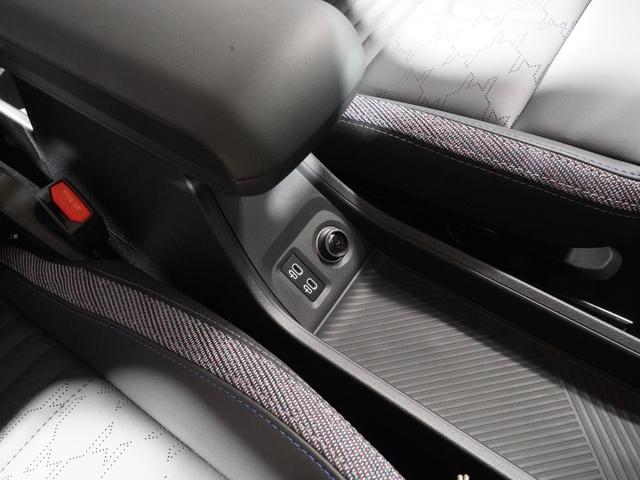 ＭＩＮＩ 　禁煙車　ワンオーナー　ベスキン／クロス　シート＆ハンドルヒーター　前後カメラ　パーキングアシスト　レーンアシスト　後車衝突警告　ＡｐｐｌｅＣａｒＰｌａｙ　ワイヤレスチャージ　ＥＴＣ２．０　整備付（42枚目）