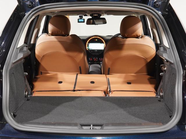 ＭＩＮＩ クーパーＳ　禁煙車　バックカメラ　前後障害物センサー　パーキングアシスト　ストレージコンパートメント　ドライビングモード　コンフォートアクセス　ＣＡＢＡＮＡ　アクティブクルコン　純正ナビ　ＥＴＣ２．０　整備付（31枚目）