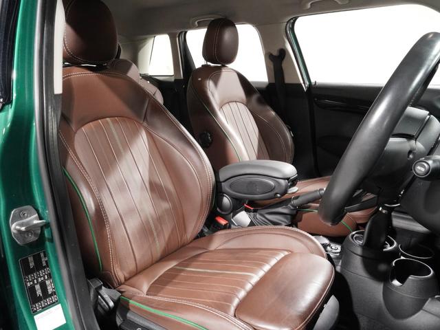 ＭＩＮＩ クーパーＤ　６０イヤーズエディション　限定車　禁煙車　専用装備　レザーシート　シートヒーター　クルコン　パーキングアシスト　コンフォートアクセス　バックカメラ　前後障害物センサー　ＬＥＤヘッドライト／フォグランプ　ＥＴＣ　整備付（5枚目）