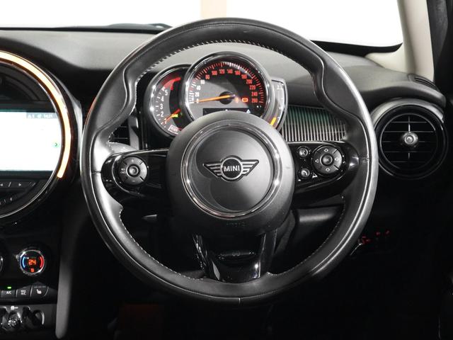 ＭＩＮＩ クーパーＤ　６０イヤーズエディション　限定車　禁煙車　専用装備　レザーシート　シートヒーター　クルコン　パーキングアシスト　コンフォートアクセス　バックカメラ　前後障害物センサー　ＬＥＤヘッドライト／フォグランプ　ＥＴＣ　整備付（17枚目）