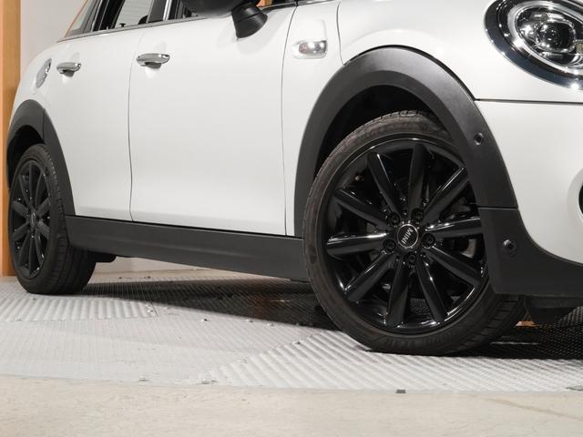 ＭＩＮＩ クーパーＳＤ　禁煙車　ヘッドアップディスプレイ　ＡｐｐｌｅＣａｒＰｌａｙ　ワイヤレスチャージ　純正ナビ　パーキングアシスト　リアカメラ　前後障害物センサー　アクティブクルコン　ドライビングモード　ＥＴＣ２．０整備付（20枚目）
