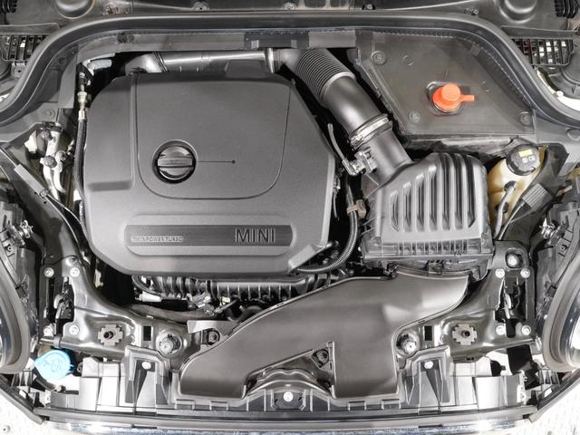 ＭＩＮＩ ヴィクトリア　特別仕様車　専用装備　禁煙車　純正ナビ　バックカメラ　アームレスト　マルチファンクション　ＬＥＤヘッドライト／フォグランプ　ＥＴＣ　整備付（7枚目）