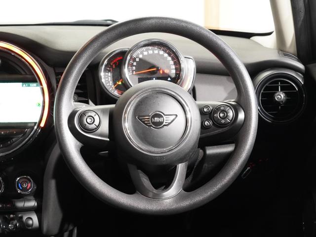 ＭＩＮＩ ヴィクトリア　特別仕様車　専用装備　禁煙車　純正ナビ　バックカメラ　アームレスト　マルチファンクション　ＬＥＤヘッドライト／フォグランプ　ＥＴＣ　整備付（17枚目）