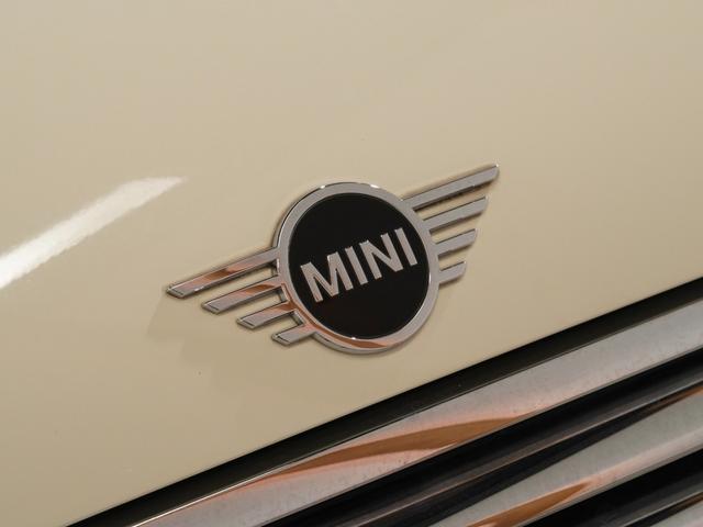 ＭＩＮＩ ヴィクトリア　特別仕様車　専用装備　禁煙車　純正ナビ　バックカメラ　アームレスト　マルチファンクション　ＬＥＤヘッドライト／フォグランプ　ＥＴＣ　整備付（22枚目）