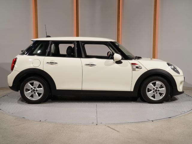 ＭＩＮＩ ヴィクトリア　特別仕様車　専用装備　禁煙車　純正ナビ　バックカメラ　アームレスト　マルチファンクション　ＬＥＤヘッドライト／フォグランプ　ＥＴＣ　整備付（23枚目）