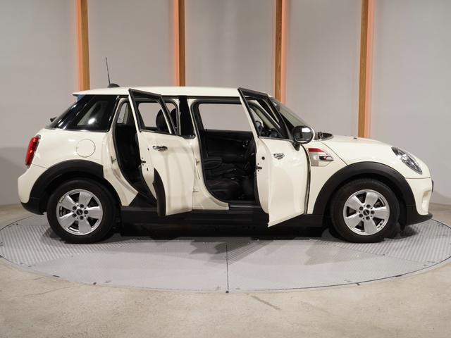 ＭＩＮＩ ヴィクトリア　特別仕様車　専用装備　禁煙車　純正ナビ　バックカメラ　アームレスト　マルチファンクション　ＬＥＤヘッドライト／フォグランプ　ＥＴＣ　整備付（24枚目）