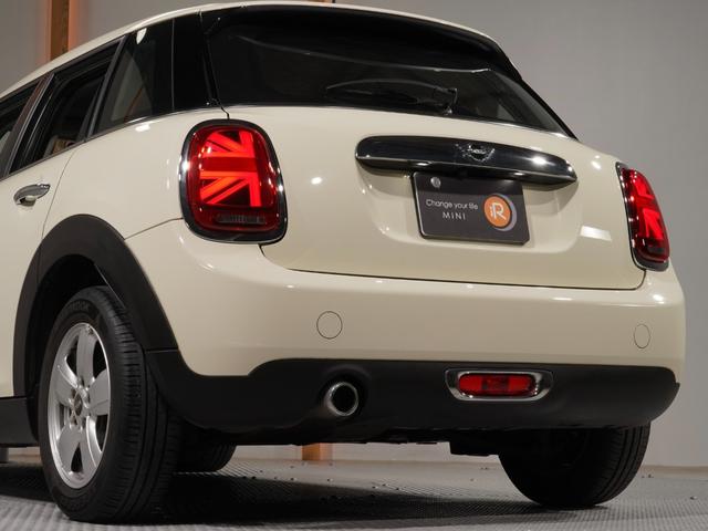 ＭＩＮＩ ヴィクトリア　特別仕様車　専用装備　禁煙車　純正ナビ　バックカメラ　アームレスト　マルチファンクション　ＬＥＤヘッドライト／フォグランプ　ＥＴＣ　整備付（27枚目）