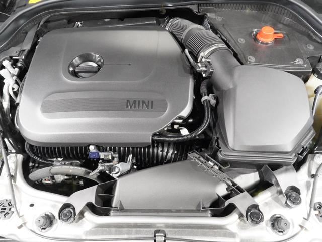 ＭＩＮＩ クーパーＳ　フェイバリット・トリム　禁煙車　ワンオーナー　ベスキンシート　シート＆ハンドルヒーター　ＡｐｐｌｅＣａｒＰｌａｙ　純正ナビ　ワイヤレスチャージ　前後カメラ　レーンアシスト　アクティブクルコン　ＥＴＣ２．０　整備付（8枚目）