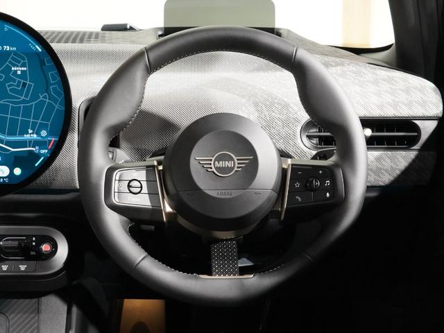 ＭＩＮＩ クーパーＳ　フェイバリット・トリム　禁煙車　ワンオーナー　ベスキンシート　シート＆ハンドルヒーター　ＡｐｐｌｅＣａｒＰｌａｙ　純正ナビ　ワイヤレスチャージ　前後カメラ　レーンアシスト　アクティブクルコン　ＥＴＣ２．０　整備付（18枚目）