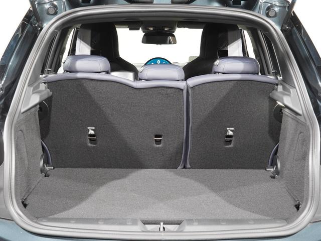 ＭＩＮＩ クーパーＳ　フェイバリット・トリム　禁煙車　ワンオーナー　ベスキンシート　シート＆ハンドルヒーター　ＡｐｐｌｅＣａｒＰｌａｙ　純正ナビ　ワイヤレスチャージ　前後カメラ　レーンアシスト　アクティブクルコン　ＥＴＣ２．０　整備付（31枚目）