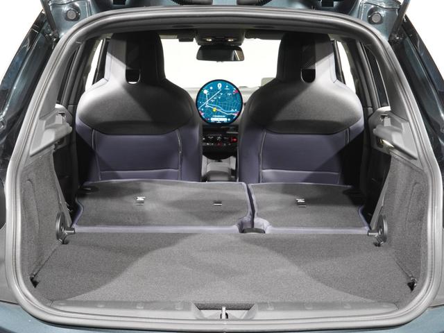 ＭＩＮＩ クーパーＳ　フェイバリット・トリム　禁煙車　ワンオーナー　ベスキンシート　シート＆ハンドルヒーター　ＡｐｐｌｅＣａｒＰｌａｙ　純正ナビ　ワイヤレスチャージ　前後カメラ　レーンアシスト　アクティブクルコン　ＥＴＣ２．０　整備付（33枚目）