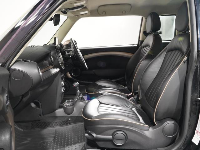 MINI クーパーS ボンドストリート 限定車 専用装備 レザーシート シートヒーター 専用ルーフ/クールシャンパン バイキセノンヘッドライト オートエアコンディショナー レザーステアリング ETC 整備付(11枚目)