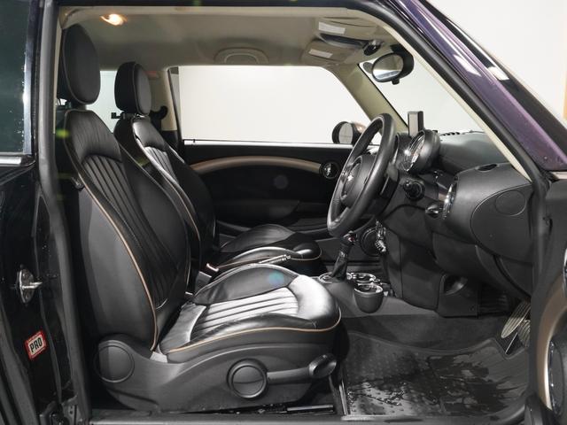 MINI クーパーS ボンドストリート 限定車 専用装備 レザーシート シートヒーター 専用ルーフ/クールシャンパン バイキセノンヘッドライト オートエアコンディショナー レザーステアリング ETC 整備付(12枚目)