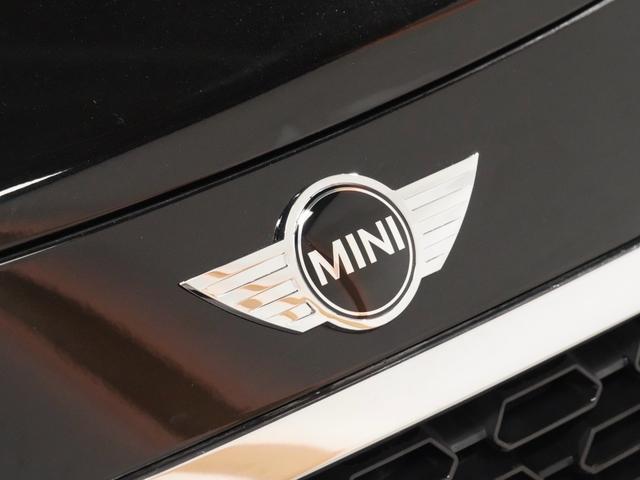 MINI クーパーS ボンドストリート 限定車 専用装備 レザーシート シートヒーター 専用ルーフ/クールシャンパン バイキセノンヘッドライト オートエアコンディショナー レザーステアリング ETC 整備付(21枚目)