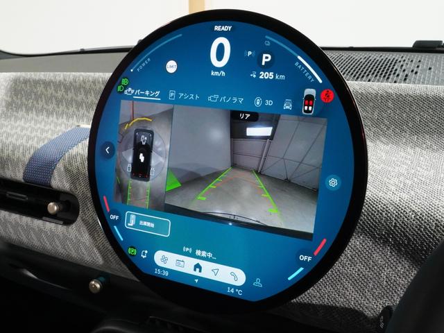 MINI クーパーSE フェイバリット・トリム 禁煙車 ベスキンシート シート&ハンドルヒーター バックカメラ 前後障害物センサー レーンキーピングアシスト 後車衝突警告 AppleCarPlay ヘッドアップディスプレイ  ETC2.0 整備付(6枚目)