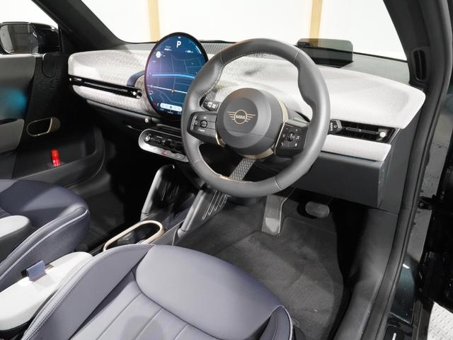 MINI クーパーSE フェイバリット・トリム 禁煙車 ベスキンシート シート&ハンドルヒーター バックカメラ 前後障害物センサー レーンキーピングアシスト 後車衝突警告 AppleCarPlay ヘッドアップディスプレイ  ETC2.0 整備付(17枚目)