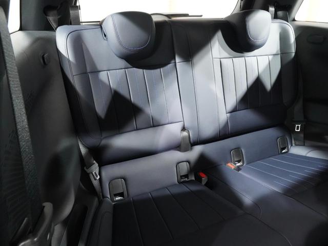 MINI クーパーSE フェイバリット・トリム 禁煙車 ベスキンシート シート&ハンドルヒーター バックカメラ 前後障害物センサー レーンキーピングアシスト 後車衝突警告 AppleCarPlay ヘッドアップディスプレイ  ETC2.0 整備付(37枚目)