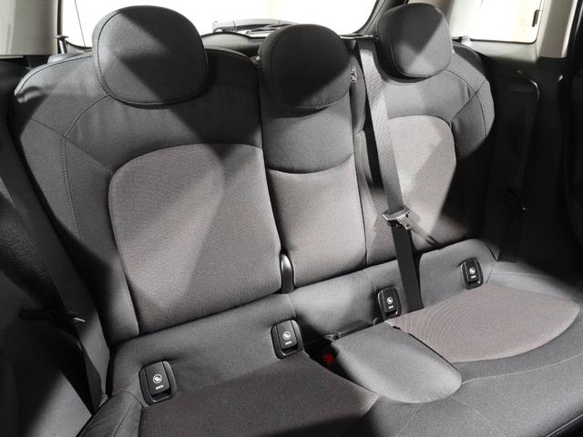 MINI クーパー 禁煙車 ワンオーナー コンフォートアクセス パーキングアシスト バックカメラ 前後障害物センサー LEDヘッドライト/フォグランプ ストレージコンパートメントパッケージ 純正ナビ ETC 整備付(34枚目)