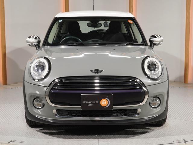 MINI クーパー 禁煙車 ワンオーナー 純正ナビ バックカメラ リア障害物センサー ストレージコンパートメントパッケージ LEDヘッドライト/LEDフロントフォグランプ ETC 整備付(8枚目)